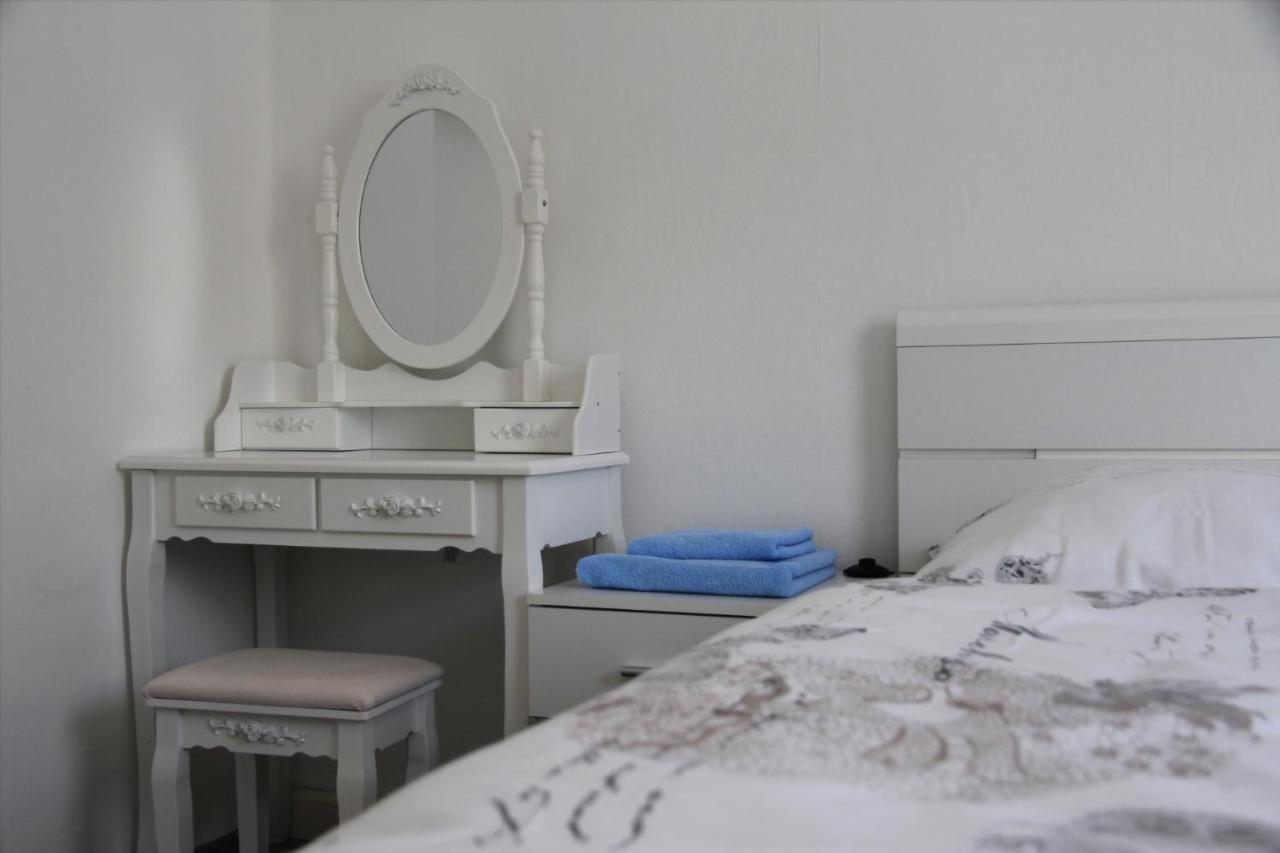 Geraeumige 4 Zimmer Wohnung An Den Kaiserthermen Tréveris Exterior foto
